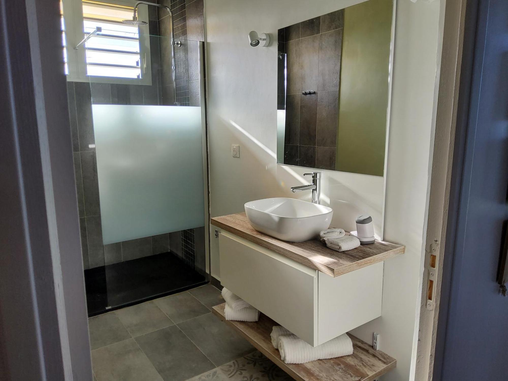 Appartement T1 Bis Joli Cocoon Saint-Benoît Εξωτερικό φωτογραφία